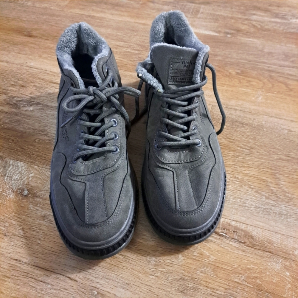 YUAN PAI Gray Black Faux Leather Fur Insoles High-Top Boots Men's Size 43 or 9